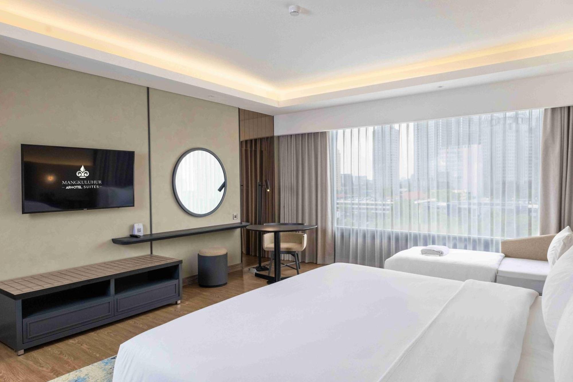 Mangkuluhur Artotel Suites Jakarta Exterior foto